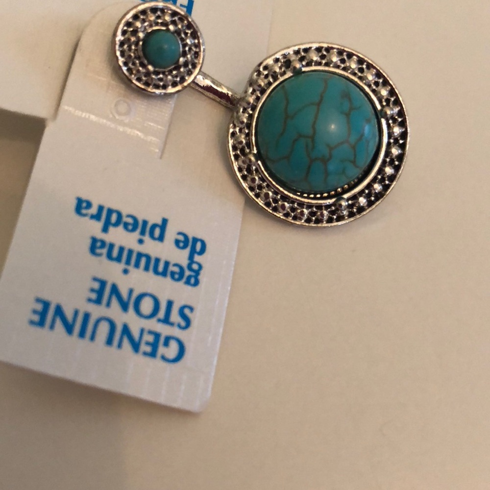 BEAUTIFUL STONE FRONT/Back two way earrings studs - Picture 3 of 8